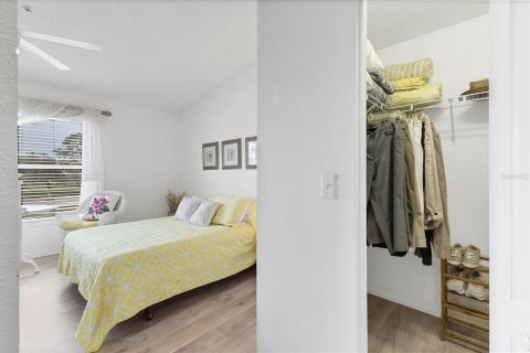 Condo in Sarasota, Florida, 2 bedrooms  № 1592613 - photo 20