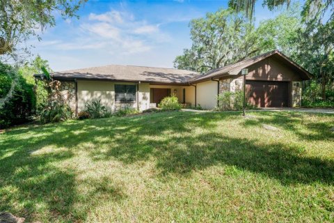 House in Inverness, Florida 3 bedrooms, 180.79 sq.m. № 1634592 - photo 3