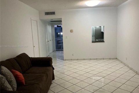 Copropriété à vendre à Hollywood, Floride: 1 chambre, 65.31 m2 № 1860493 - photo 3