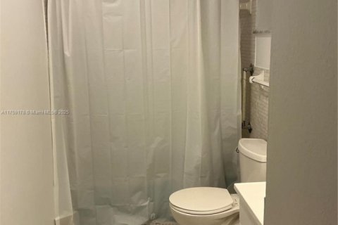 Copropriété à vendre à Hollywood, Floride: 1 chambre, 65.31 m2 № 1860493 - photo 11