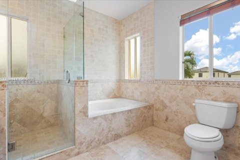 Снять в аренду виллу или дом в Майами, Флорида 4 спальни, 188.59м2, № 1930818 - фото 14