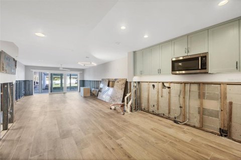 Copropriété à vendre à Sarasota, Floride: 2 chambres, 108.88 m2 № 1587490 - photo 11