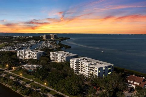 Copropriété à vendre à Longboat Key, Floride: 3 chambres, 314.2 m2 № 1585784 - photo 1