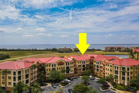 Condo in Punta Gorda, Florida, 2 bedrooms  № 1674177 - photo 1