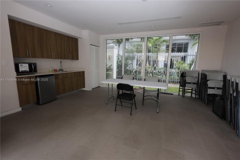 Copropriété à vendre à Miami, Floride: 3 chambres, 126.63 m2 № 1985284 - photo 12