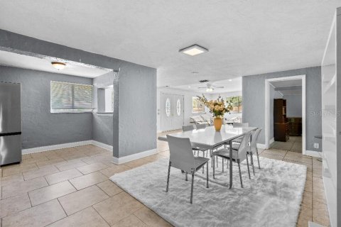 Casa en venta en Sarasota, Florida, 3 dormitorios, 196.49 m2 № 1665819 - foto 6