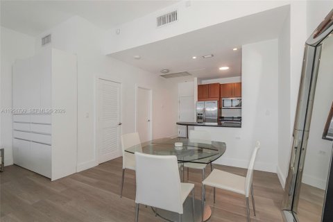 Condominio en alquiler en Miami Beach, Florida, 70.61 m2 № 2011289 - foto 16