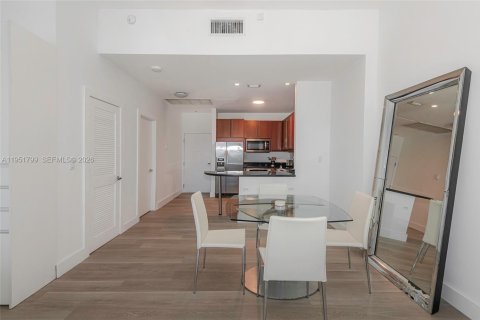 Condominio en alquiler en Miami Beach, Florida, 70.61 m2 № 2011289 - foto 17