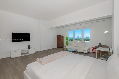 Condominio en alquiler en Miami Beach, Florida, 70.61 m2 № 2011289 - foto 7