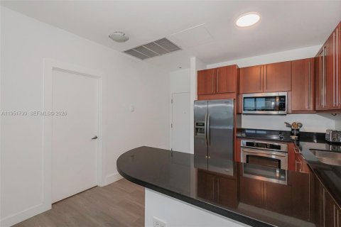 Condominio en alquiler en Miami Beach, Florida, 70.61 m2 № 2011289 - foto 21