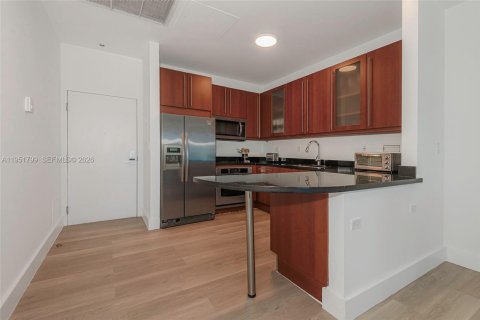 Condominio en alquiler en Miami Beach, Florida, 70.61 m2 № 2011289 - foto 19