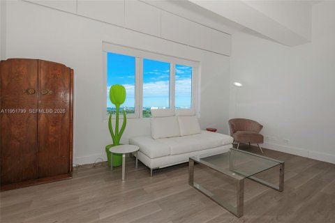 Condominio en alquiler en Miami Beach, Florida, 70.61 m2 № 2011289 - foto 9