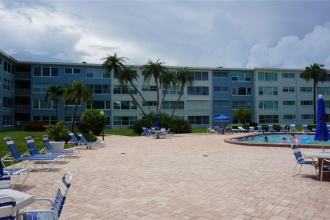 Copropriété à louer à Saint Pete Beach, Floride: 1 chambre, 84.54 m2 № 2406457 - photo 2