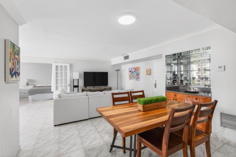 Купить кондоминиум в Хиллсборо-Бич, Флорида 5 комнат, 106.84м2, № 2245502 - фото 17
