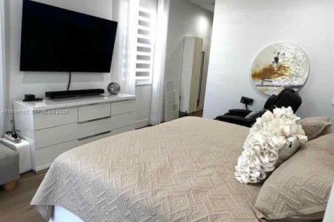 Снять в аренду кондоминиум в Коконат Крик, Флорида 3 спальни, 175.4м2, № 1992429 - фото 28