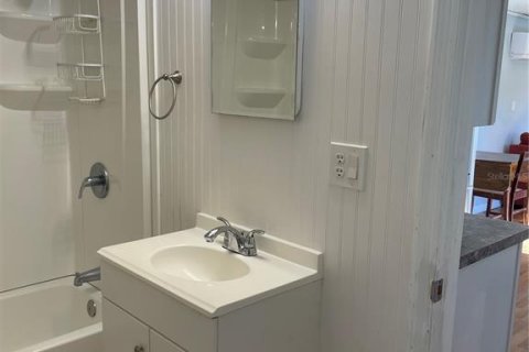 Apartamento en alquiler en Okeechobee, Florida, 1 dormitorio, 55.74 m2 № 2099055 - foto 3