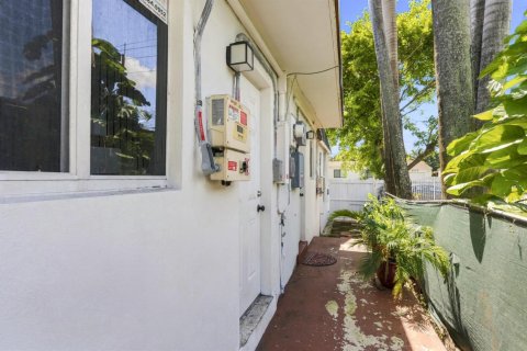 Immobilier commercial à vendre à Miami, Floride: 260.13 m2 № 2417507 - photo 15