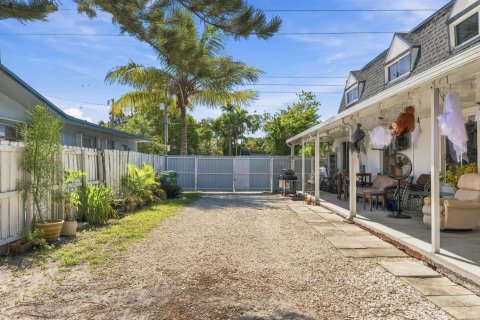 Immobilier commercial à vendre à Miami, Floride: 260.13 m2 № 2417507 - photo 8