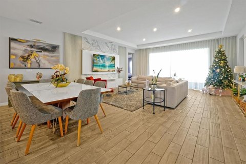 Casa en venta en Winter Garden, Florida, 4 dormitorios, 271.27 m2 № 1549924 - foto 5