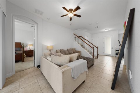 Touwnhouse à vendre à Kissimmee, Floride: 3 chambres, 170.75 m2 № 2210254 - photo 6