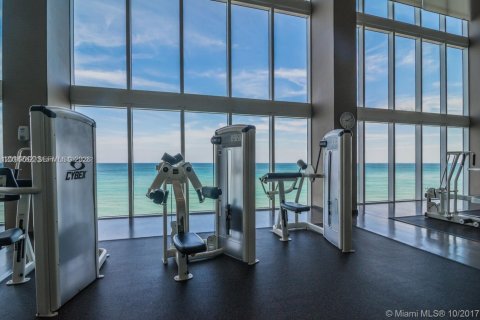 Copropriété à vendre à Hallandale Beach, Floride: 3 chambres, 155.61 m2 № 2145713 - photo 26