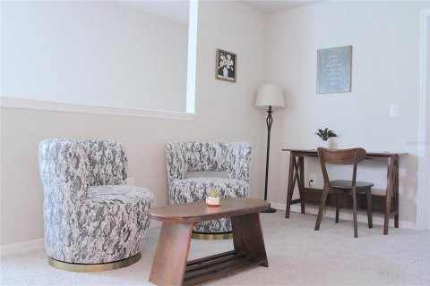 Townhouse in Brandon, Florida 3 bedrooms, 141.68 sq.m. № 2097437 - photo 14