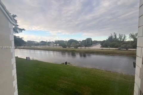 Купить кондоминиум в Окленд-Парк, Флорида 2 спальни, 104.14м2, № 1997736 - фото 5