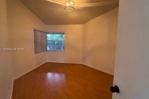 Купить кондоминиум в Окленд-Парк, Флорида 2 спальни, 104.14м2, № 1997736 - фото 14