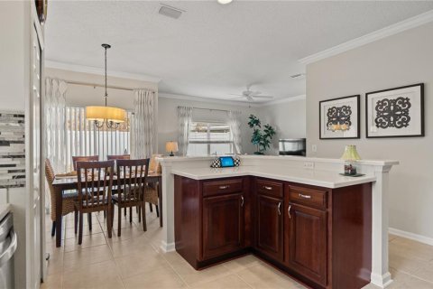 House in Orlando, Florida 4 bedrooms, 190.91 sq.m. № 2228228 - photo 22