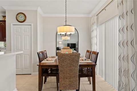 House in Orlando, Florida 4 bedrooms, 190.91 sq.m. № 2228228 - photo 23
