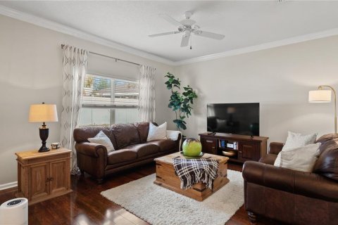 House in Orlando, Florida 4 bedrooms, 190.91 sq.m. № 2228228 - photo 14