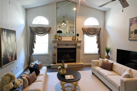 Casa en venta en New Port Richey, Florida, 6 dormitorios, 526.76 m2 № 1888589 - foto 10