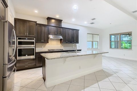 House in Winter Garden, Florida 3 bedrooms, 201.6 sq.m. № 2166777 - photo 12