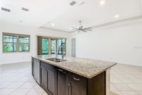 House in Winter Garden, Florida 3 bedrooms, 201.6 sq.m. № 2166777 - photo 15