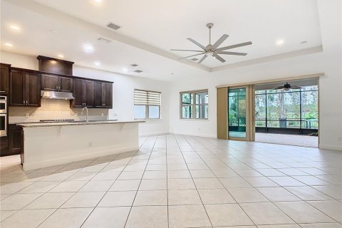 House in Winter Garden, Florida 3 bedrooms, 201.6 sq.m. № 2166777 - photo 10