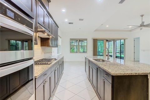 House in Winter Garden, Florida 3 bedrooms, 201.6 sq.m. № 2166777 - photo 14