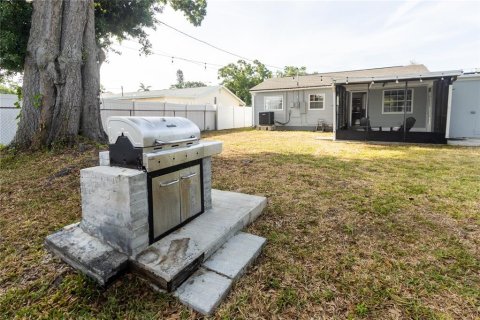 House in Saint Petersburg, Florida 2 bedrooms, 70.23 sq.m. № 1654659 - photo 25