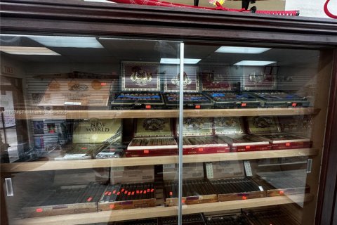 Commercial property in Palmetto Bay, Florida № 1949071 - photo 14