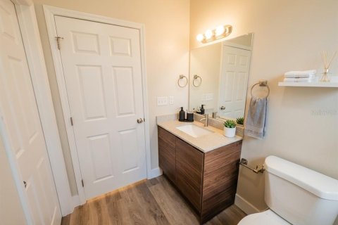 Condo in Orlando, Florida, 2 bedrooms № 2219388 - photo 26