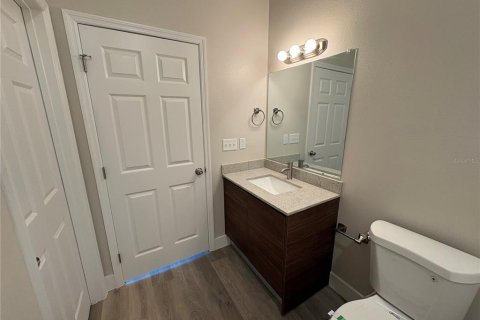 Condo in Orlando, Florida, 2 bedrooms № 2219388 - photo 25