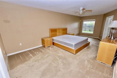House in Kissimmee, Florida 4 bedrooms, 204.01 sq.m. № 2141608 - photo 4