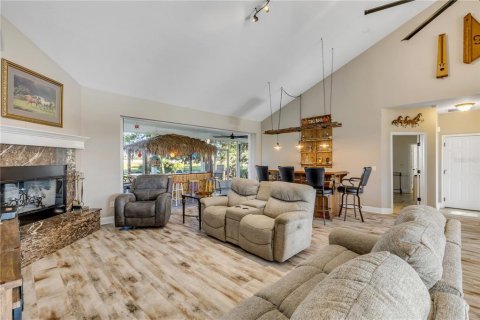 Villa ou maison à vendre à New Smyrna Beach, Floride: 3 chambres, 188.78 m2 № 2431862 - photo 19