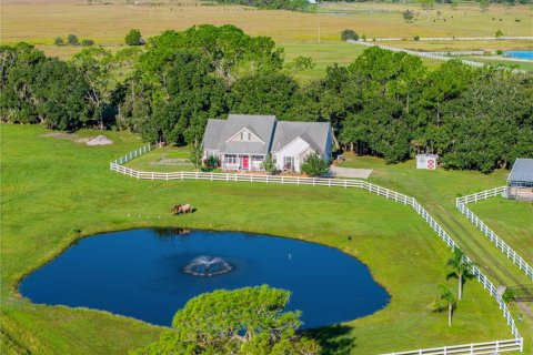 Villa ou maison à vendre à New Smyrna Beach, Floride: 3 chambres, 188.78 m2 № 2431862 - photo 8