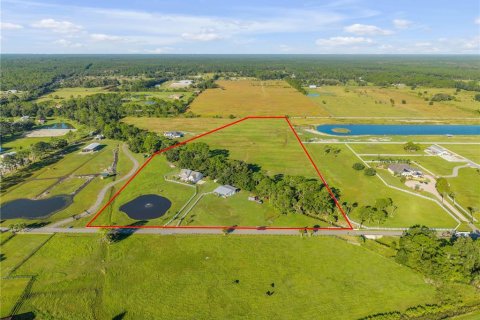Villa ou maison à vendre à New Smyrna Beach, Floride: 3 chambres, 188.78 m2 № 2431862 - photo 6