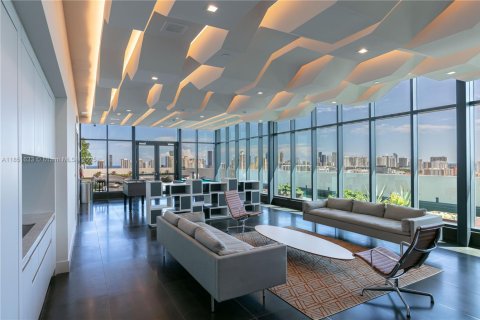 Immobilier commercial à vendre à Aventura, Floride № 1962212 - photo 9