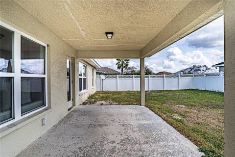 House in Winter Haven, Florida 3 bedrooms, 172.61 sq.m. № 1548679 - photo 29