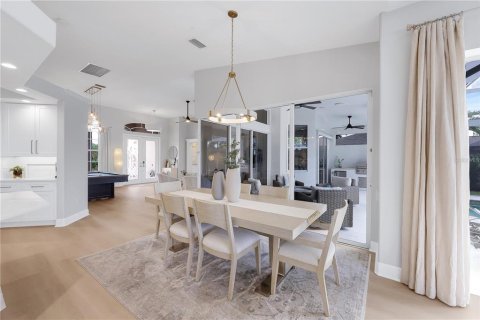 Villa ou maison à vendre à Cape Coral, Floride: 3 chambres, 210.8 m2 № 2430967 - photo 20