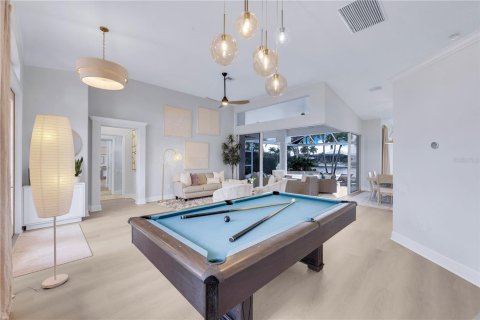 Villa ou maison à vendre à Cape Coral, Floride: 3 chambres, 210.8 m2 № 2430967 - photo 17