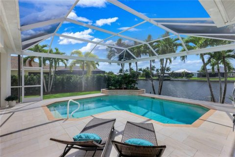 Villa ou maison à vendre à Cape Coral, Floride: 3 chambres, 210.8 m2 № 2430967 - photo 9