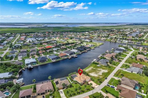 Villa ou maison à vendre à Cape Coral, Floride: 3 chambres, 210.8 m2 № 2430967 - photo 12